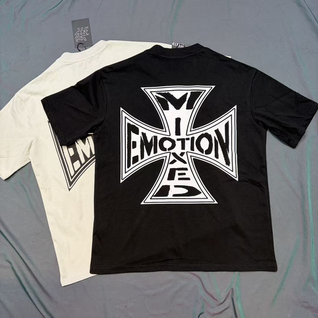 Mixed Emotion Star Graphic T-Shirt