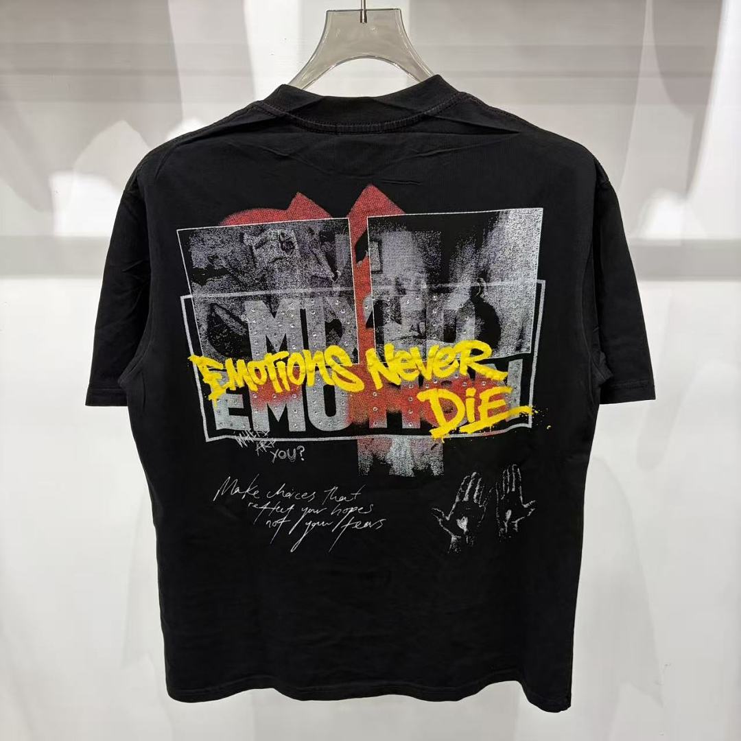 Mixed Emotion Washed Graphic T-Shirt
